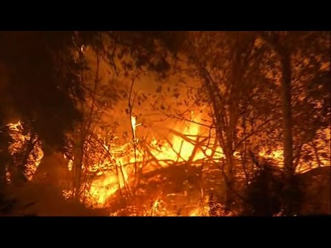 Firefighters battle fierce blaze in San Bernardino