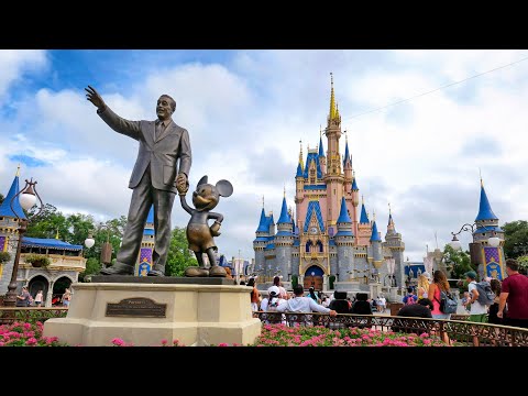 Jim Cramer picks Disney as best of the major media stocks