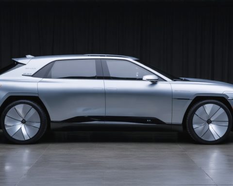The Dramatic Plot Twists Awaiting Rivian and Nio Investors The Dramatic Plot Twists Awaiting Rivian and Nio Investors